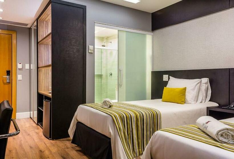 Quarto Superior, Vox