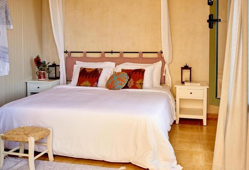 Люкс 2 Спальни, Village Heights Resort