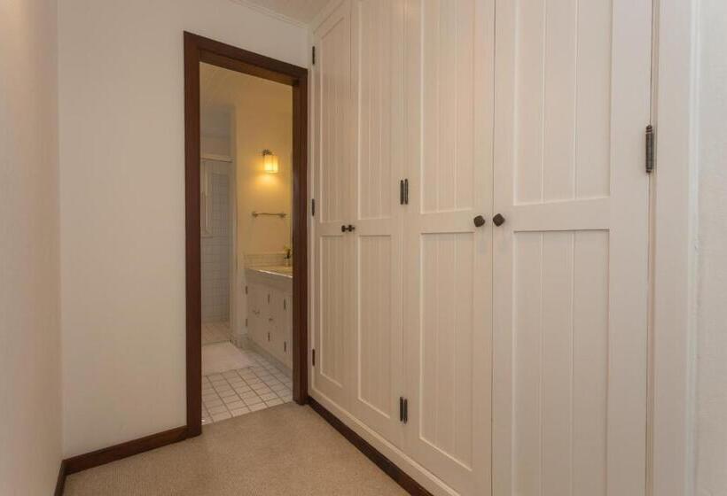 חדר דחוקס עם מיטת קינג, Aberdeen Premium Stay