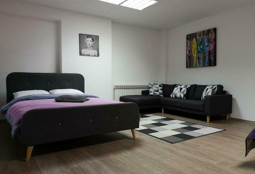 Quarto Estandar, Rooms Madison