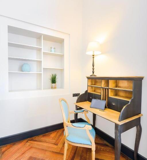 Апартаменты Superior 1 Спальня, Appart City Collection Nîmes Arènes