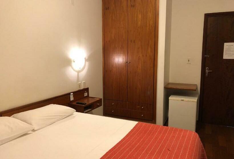 Номер Deluxe, Giordano Centro