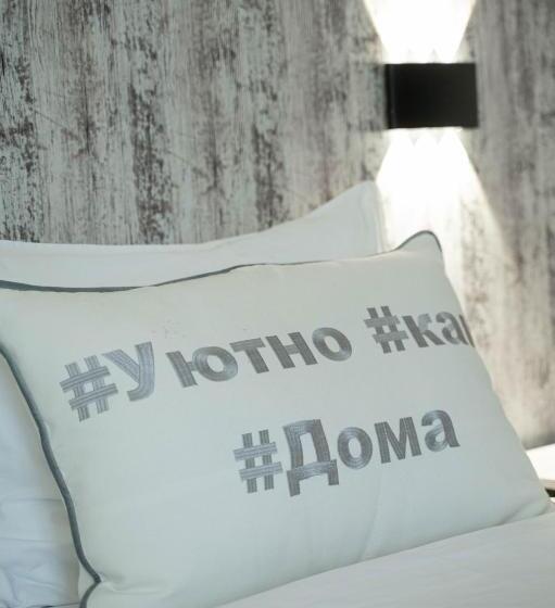 سوییت جونیور, Uyutnyy Dom