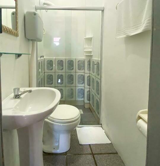 Quarto Estandar, Voa Pousada Brisa