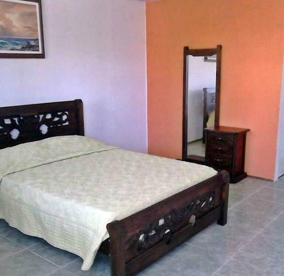 家庭间, Posada Donde Pilo Avila