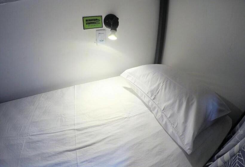 이코노미 쿼드러플룸(공용 화장실), Hostel Da Milla
