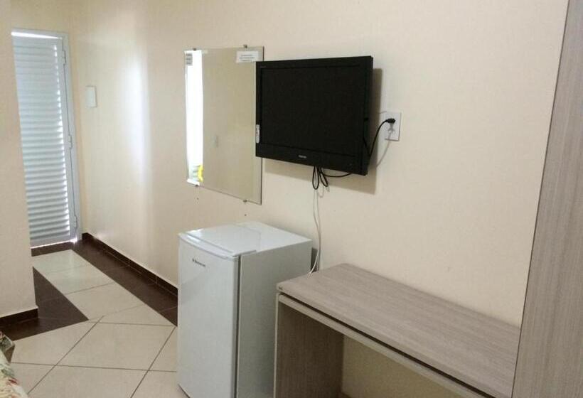 标准三人间, Restaurante Boitupesca