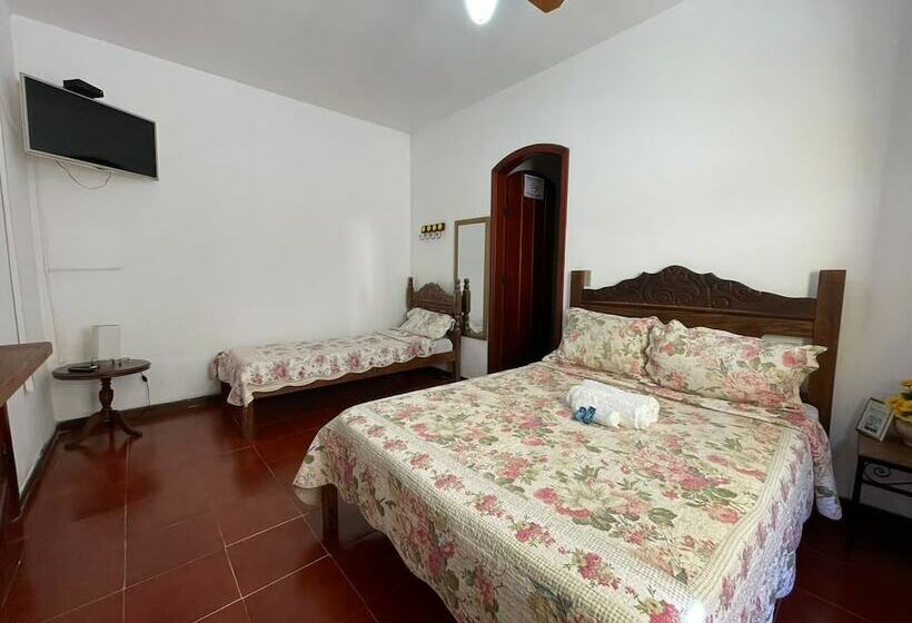 Quarto Estandar, Pousada Alecrim Dourado