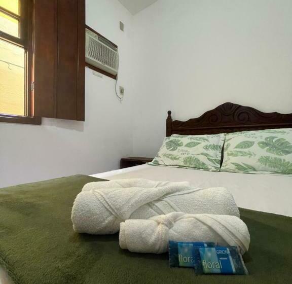 Quarto Estandar, Pousada Alecrim Dourado