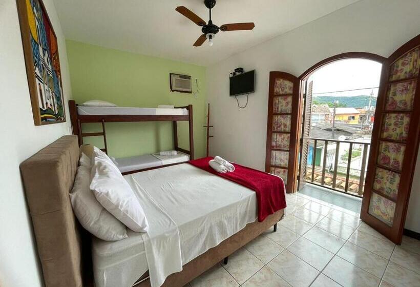 Quarto Quádruplo Estandar, Pousada Alecrim Dourado