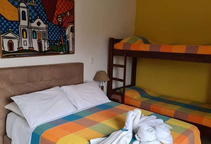 Quarto Quádruplo Estandar, Pousada Alecrim Dourado