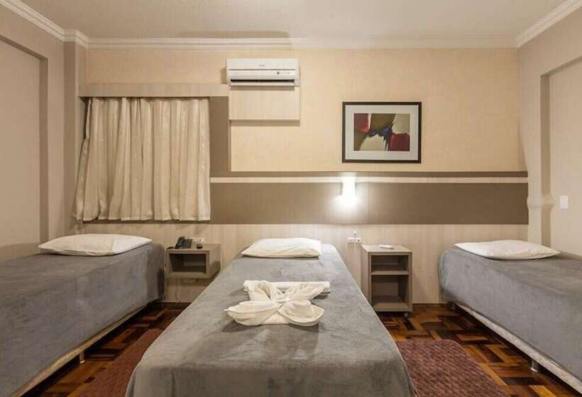 اتاق لوکس سه تخته, Tri Hotel Criciúma