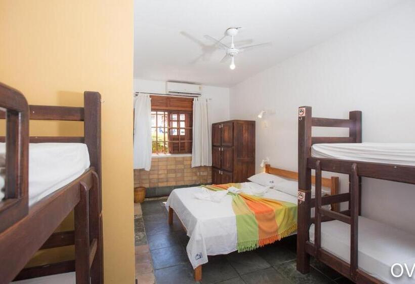 Семейный Номер, Praia Do Forte Hostel