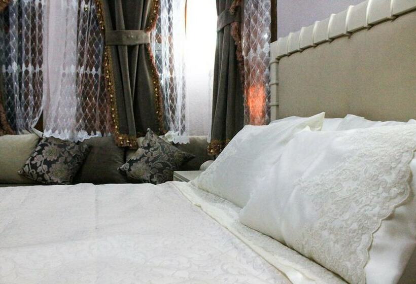 基本间, Izmit Otel