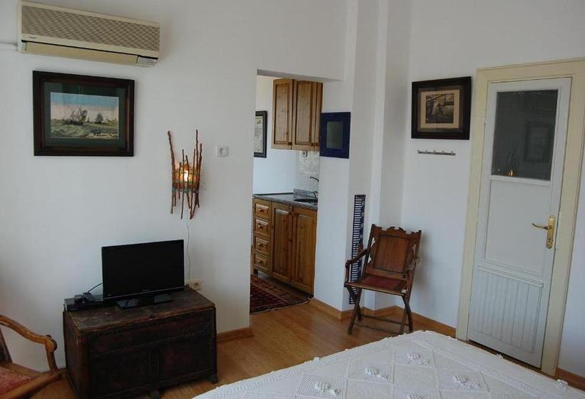 سوییت با چشم‌انداز دریا, Villa Tulipan