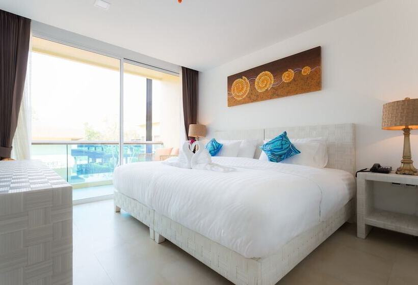 Номер Deluxe, Beach Walk Boutique Resort