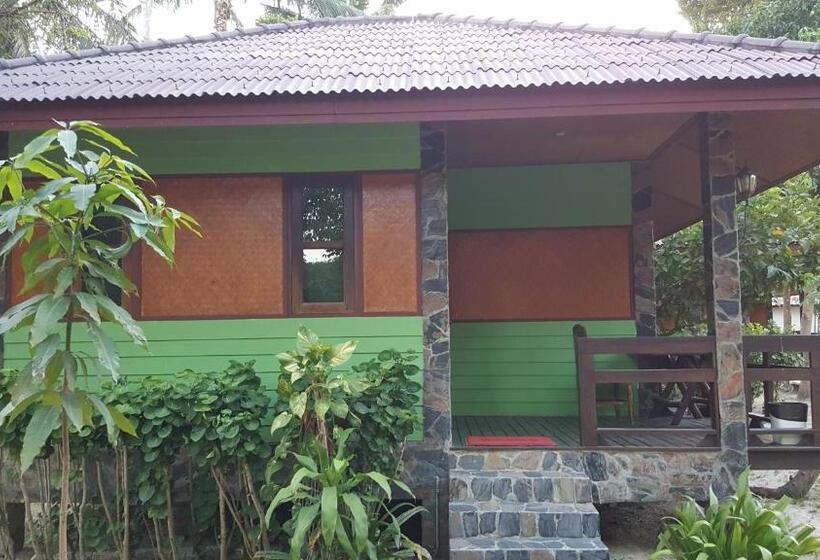 디럭스 룸, Everest Resort Samui   Sha Plus