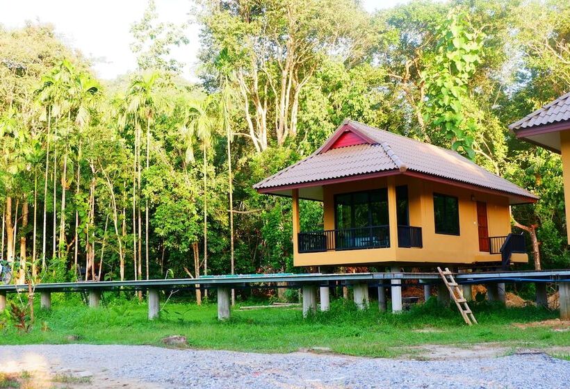 デラックスルーム, Art S Riverview Lodge