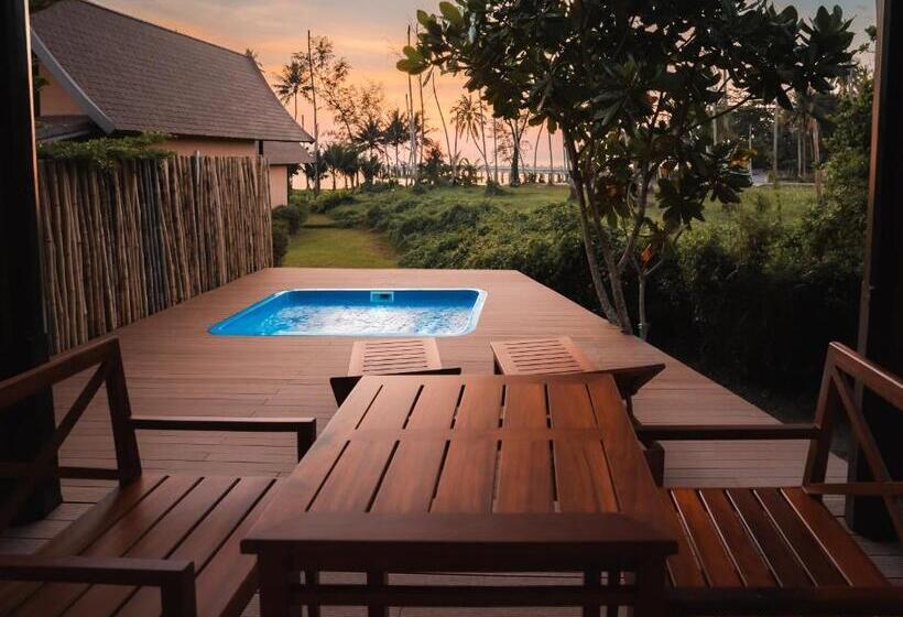 Вилла с 1 спальней и бассейном, Koh Kood Paradise Beach