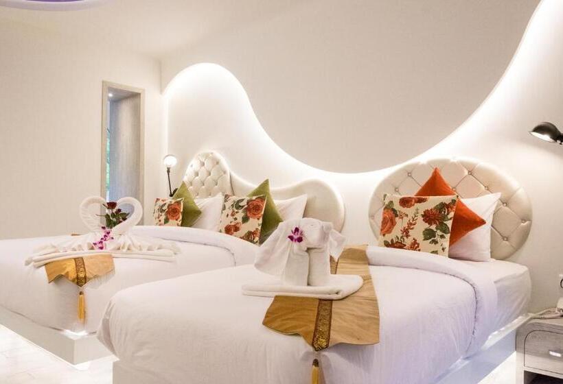 豪华三人间, Avatara Resort
