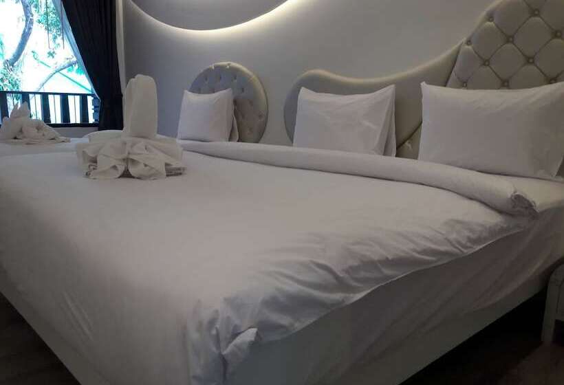 豪华三人间, Avatara Resort