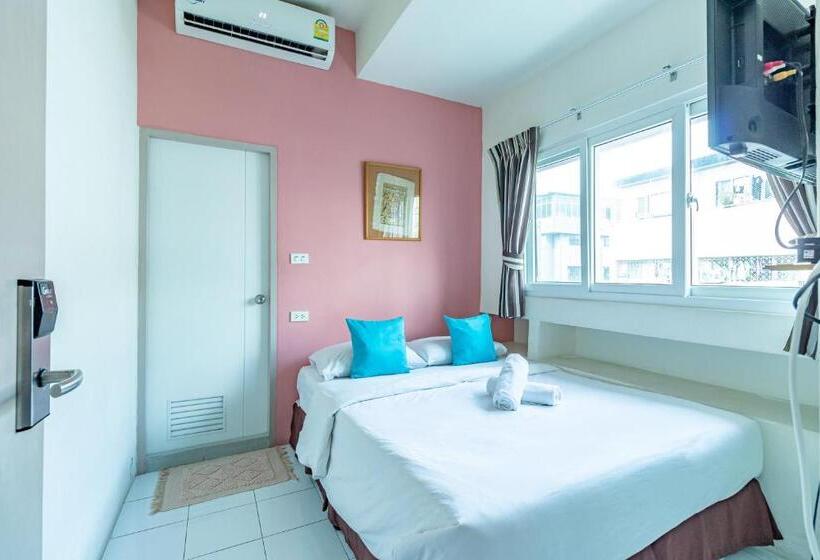 اتاق استاندارد, Sleep Dee Hostel