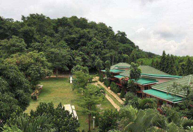 Семейное Бунгало, ฺbaan Ing Khao Resort