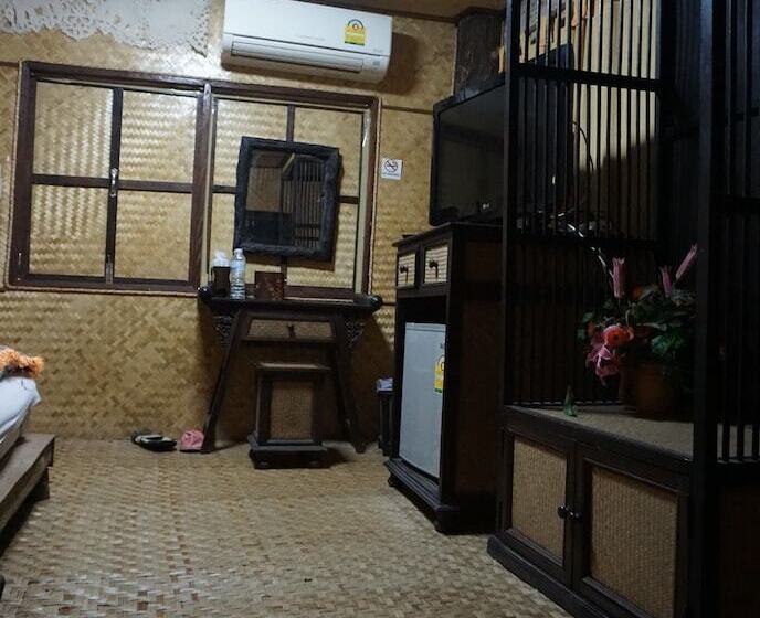 スタンダードトリプルルーム, Heuandok Euang Resort