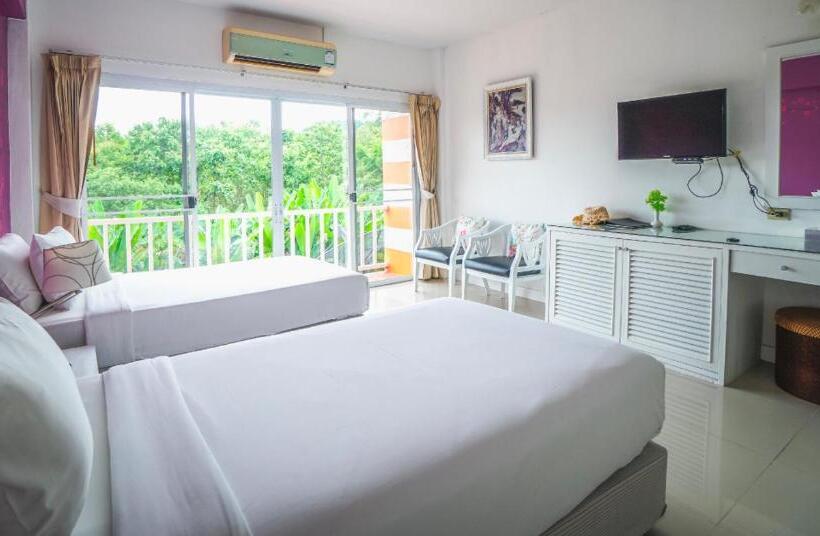 Номер Superior, Phukaew Resort & Adventure Park