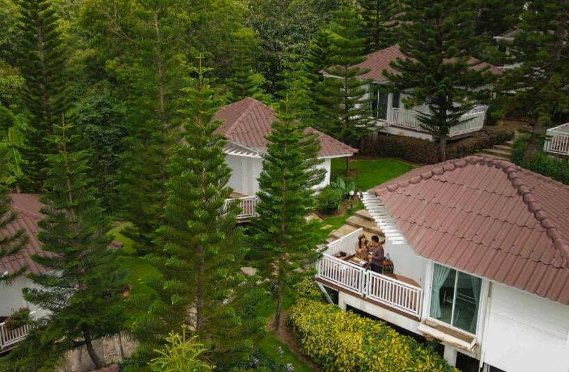 Люкс, Phukaew Resort & Adventure Park