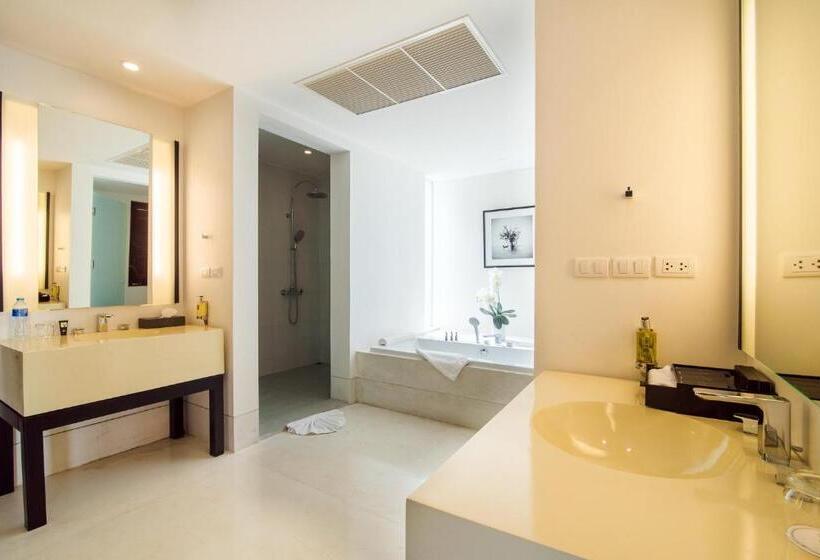 سوئیت خانواده 2 خوابه, The Palayana Hua Hin
