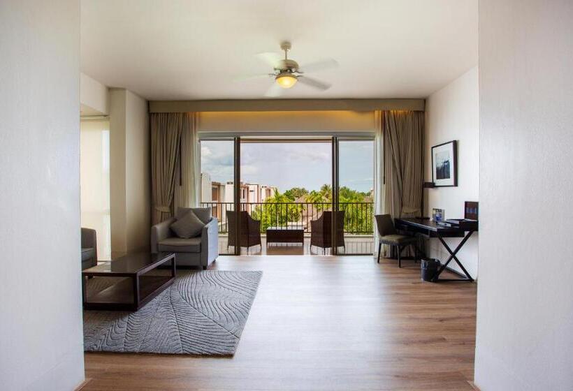 سوئیت خانواده 2 خوابه, The Palayana Hua Hin