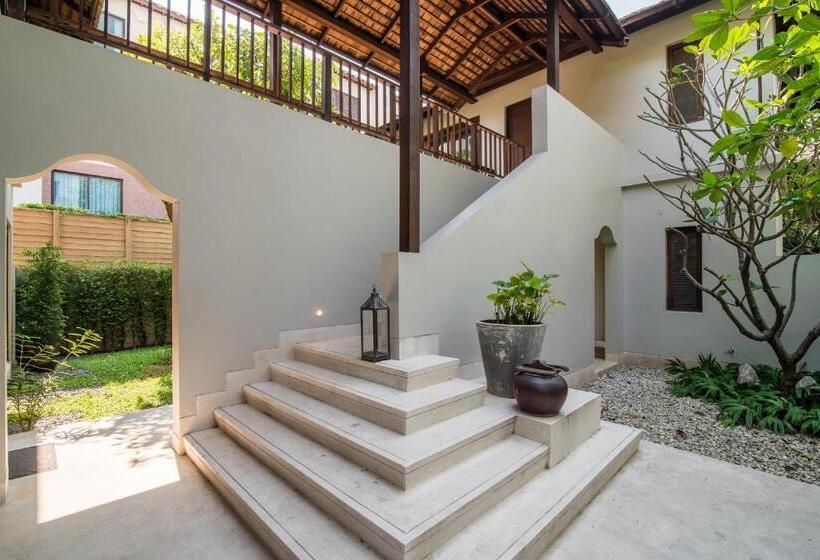 ویلای 3 خوابه, The Palayana Hua Hin