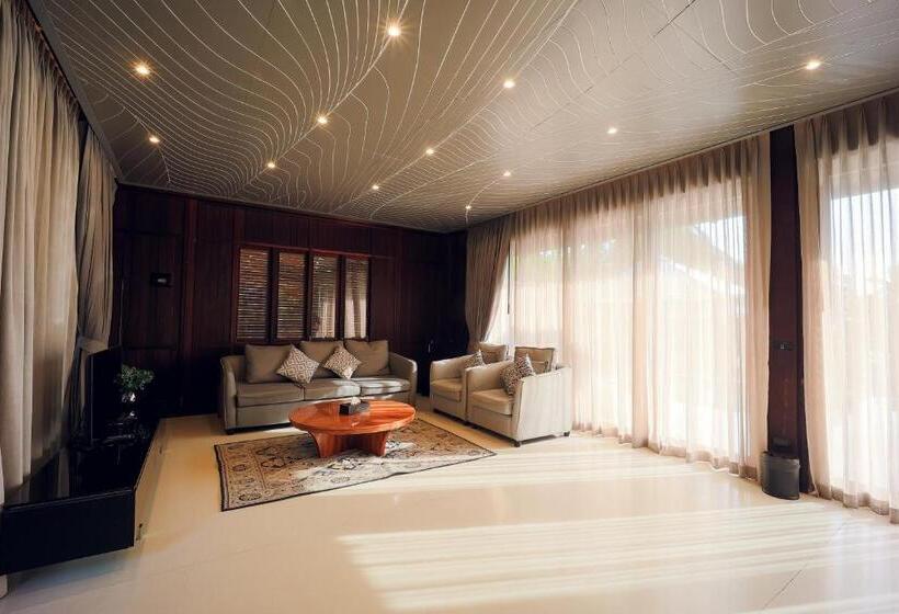ویلای 3 خوابه, The Palayana Hua Hin