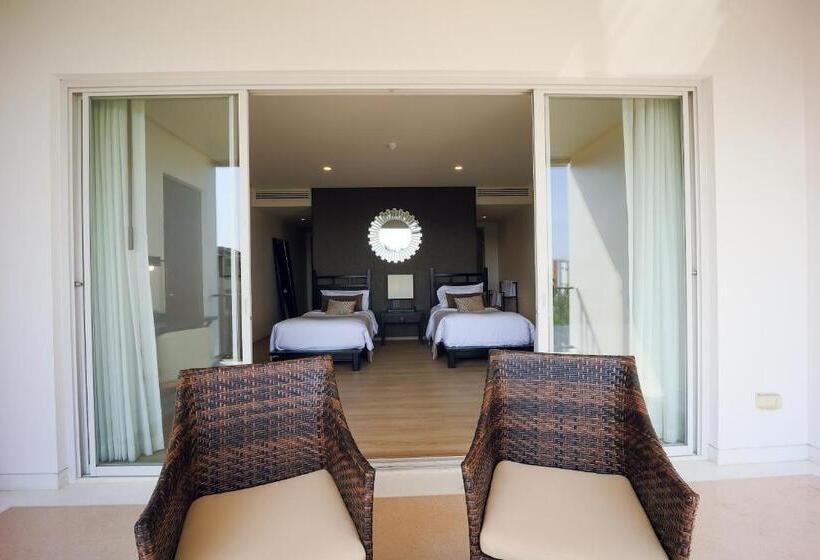 سوئیت خانواده 2 خوابه, The Palayana Hua Hin