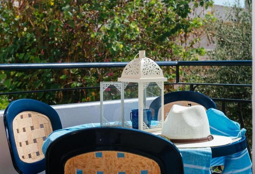 Семейный Номер, Paradise Hotel Apartments