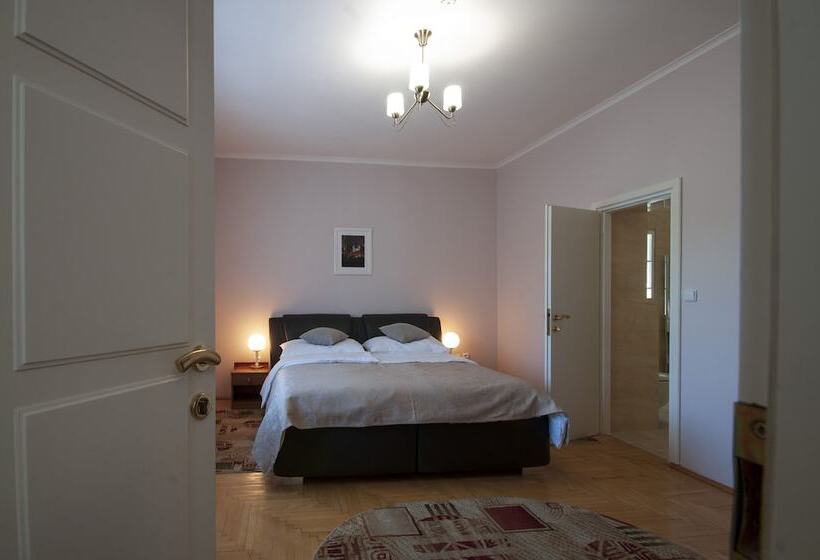 Люкс, Art Deco Hotel Hoffmann