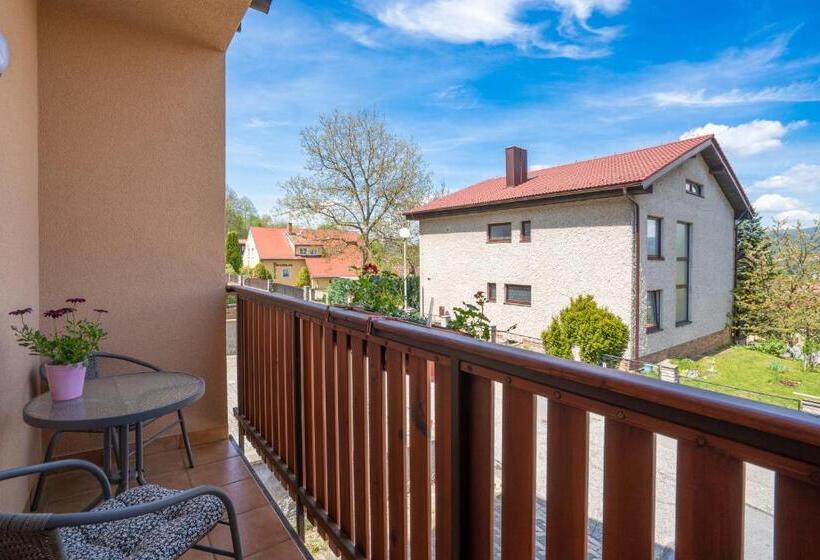 חדר סטנדרט לשלושה עם מרפסת, Penzion Balcony