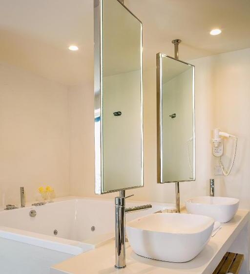 Полулюкс, Samian Mare Hotel Suites & Spa