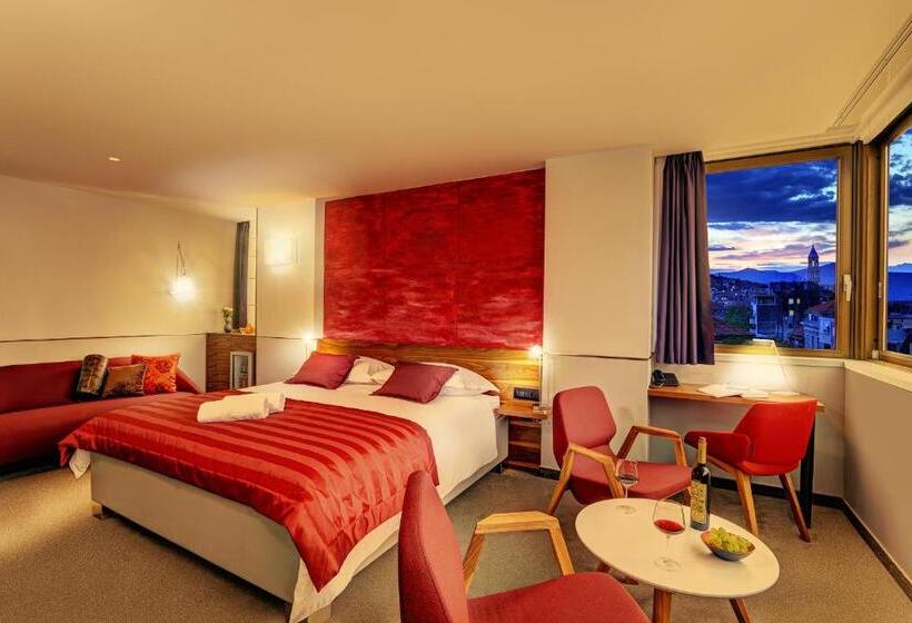 Люкс Боковой Вид на Море, Horizon Luxury Suites & Design Rooms