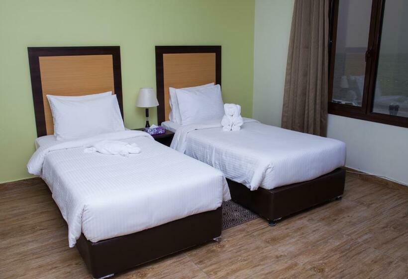 ویلای 4 خوابه, Aquamarine Kuwait Resort