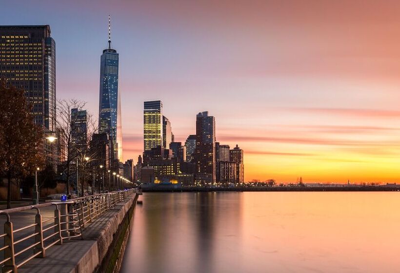 سوئیت برای معلولان, Four Seasons Hotel New York Downtown