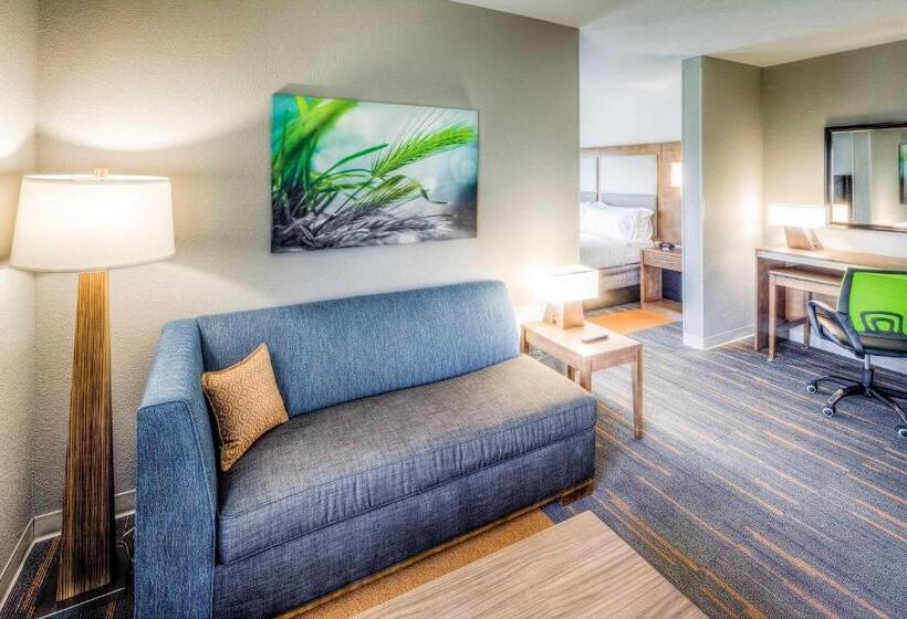 Президентский Люкс, Holiday Inn Express & Suites Cleveland/westlake, An Ihg