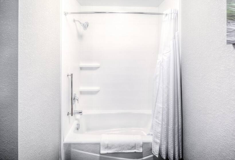 Номер Стандарт, Holiday Inn Express & Suites Cleveland/westlake, An Ihg