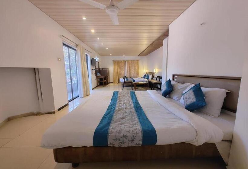 Люкс, Maharaja Residency