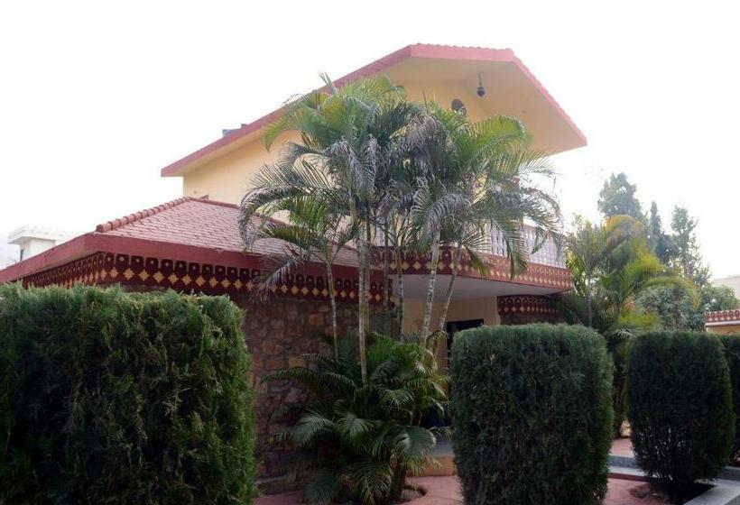 اتاق لوکس, Sajjan Bagh A Heritage Resort