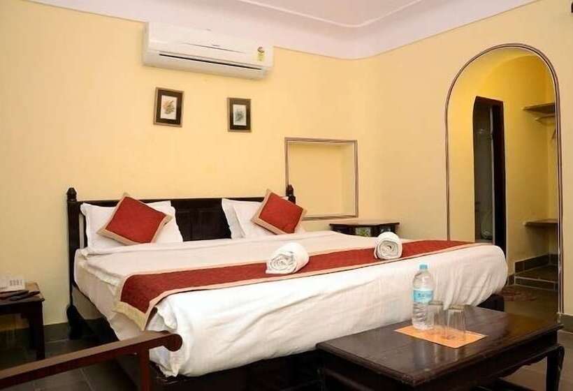 اتاق لوکس, Sajjan Bagh A Heritage Resort