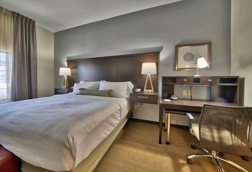 带2个卧室的套房, Staybridge Suites Lubbock South, An Ihg