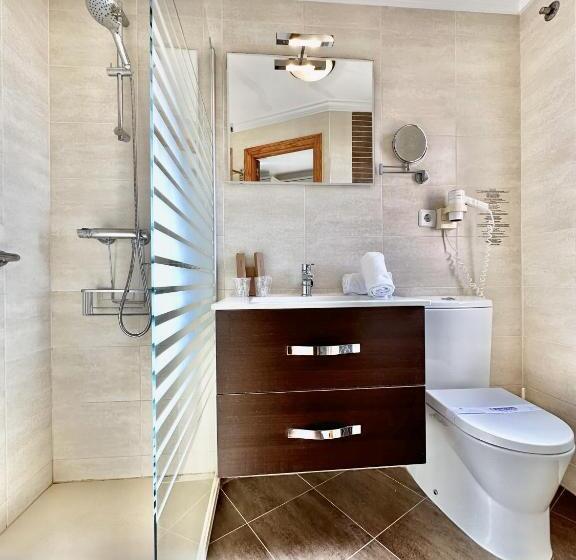 带2个卧室的标准洋房, Albir Hills Apartments