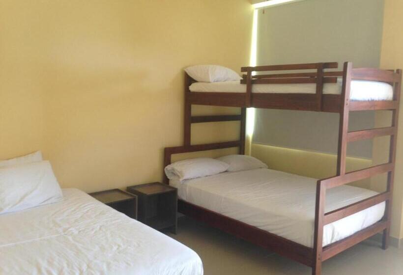 اتاق استاندارد سه نفره, Casa Y Mar